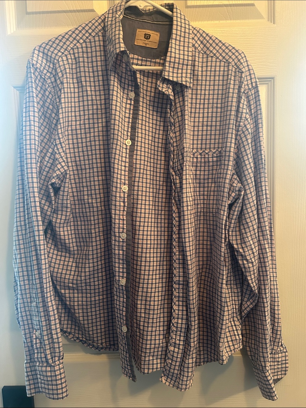 UNTUCKit Men's Light Blue and White Plaid Button-Down Shirt